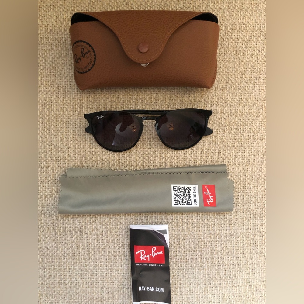Ray-ban aviator sunglasses